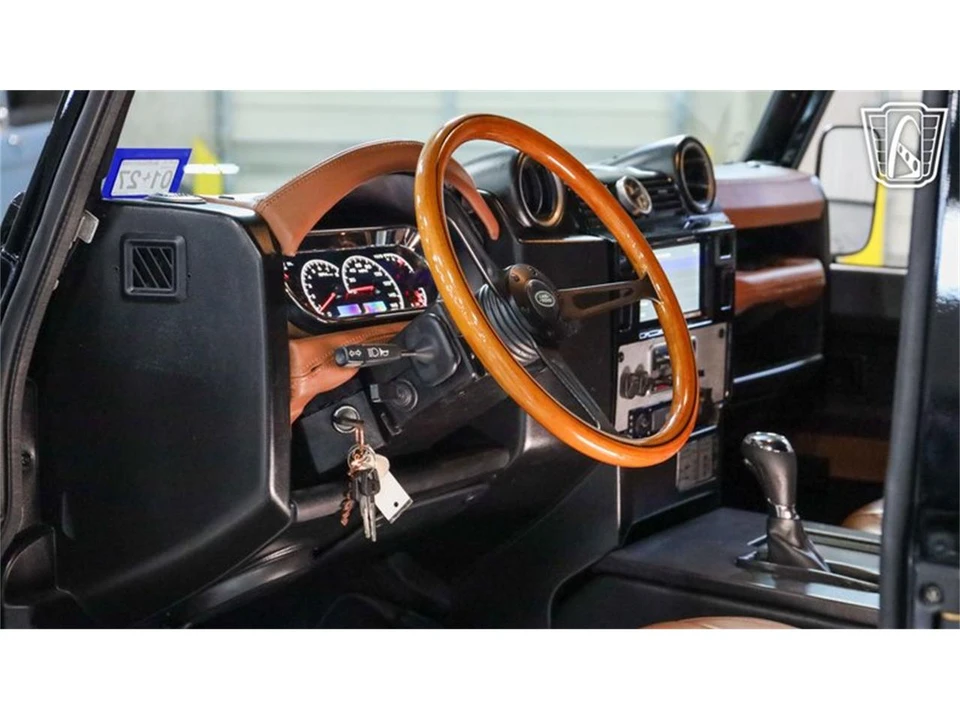 1995 Land Rover Defender - Image 11 of 31