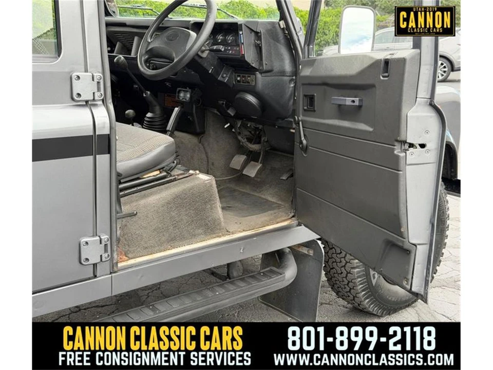 1995 Land Rover Defender - Image 17 of 31