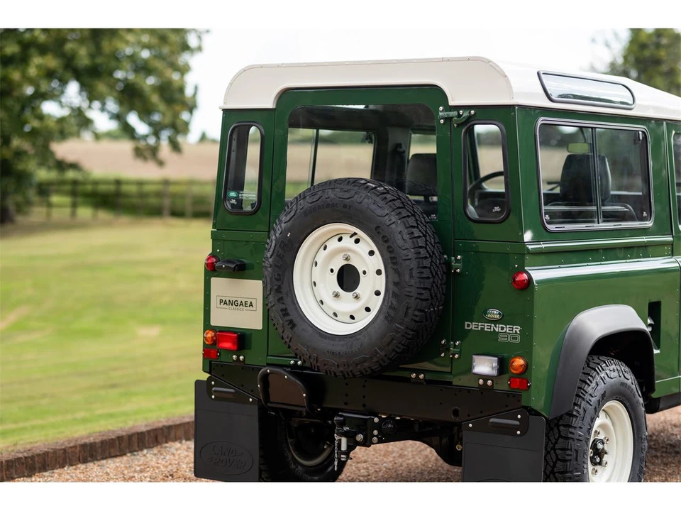 1995 Land Rover Defender - Image 9 of 27