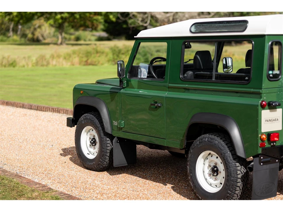 1995 Land Rover Defender - Image 12 of 27