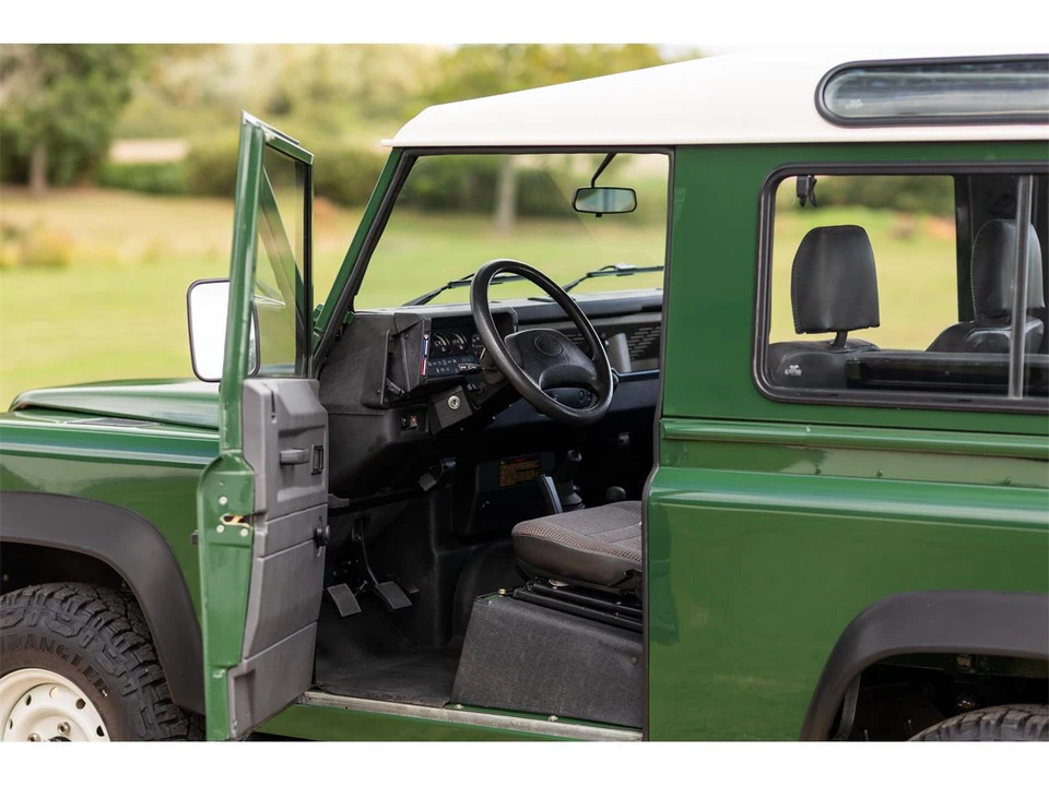 1995 Land Rover Defender - Image 13 of 27