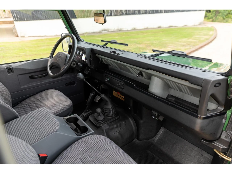 1995 Land Rover Defender - Image 17 of 27
