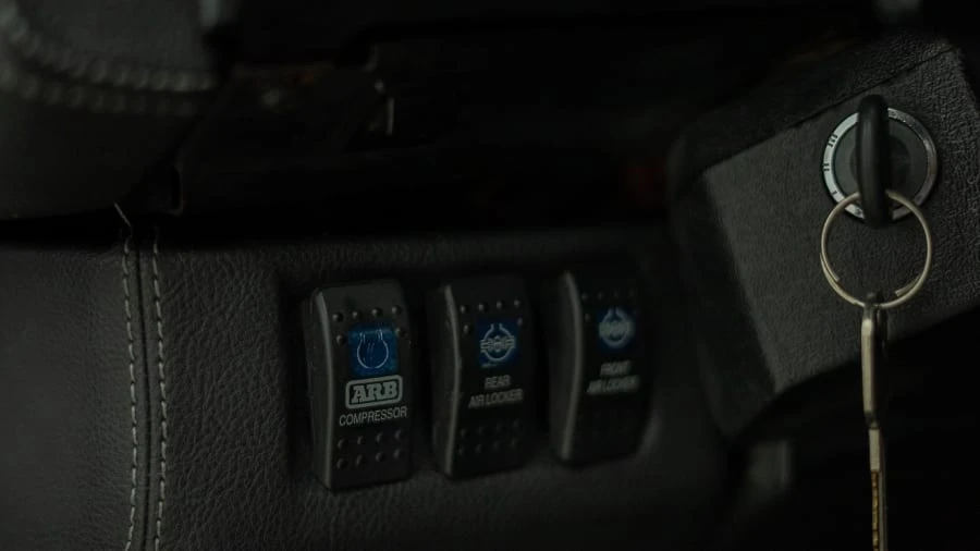 1995 Land Rover Defender - Image 4 of 14