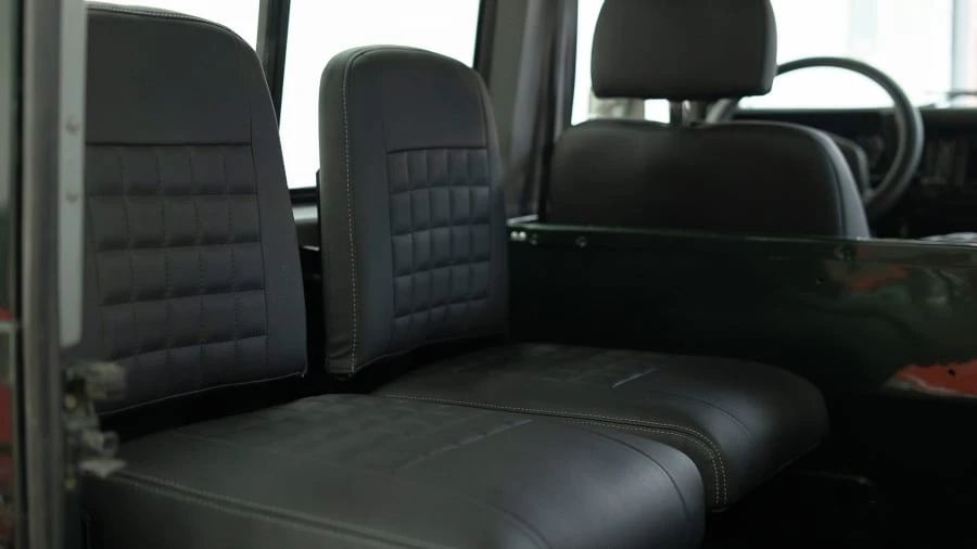 1995 Land Rover Defender - Image 5 of 14