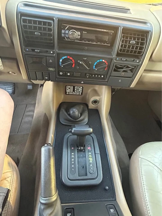 1995 Land Rover Discovery 1st Gen - Image 8 of 10