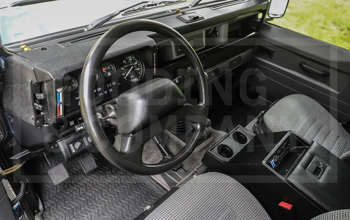 1995 Land Rover Defender 90 - Image 8 of 18