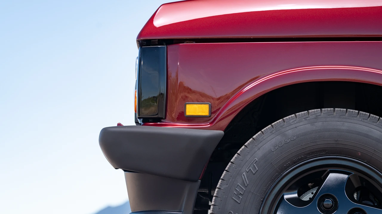 1995 Land Rover Range Rover Classic - Image 28 of 31