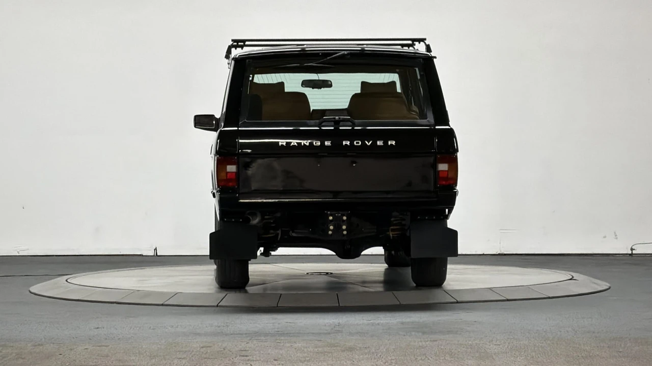 1995 Land Rover Range Rover Classic - Image 9 of 31