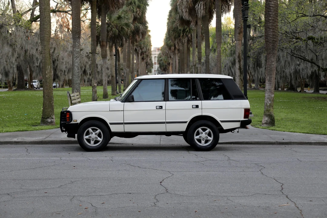 1995 Land Rover Range Rover Classic - Image 4 of 21