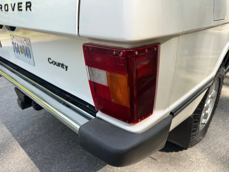 1995 Land Rover Range Rover Classic - Image 9 of 31