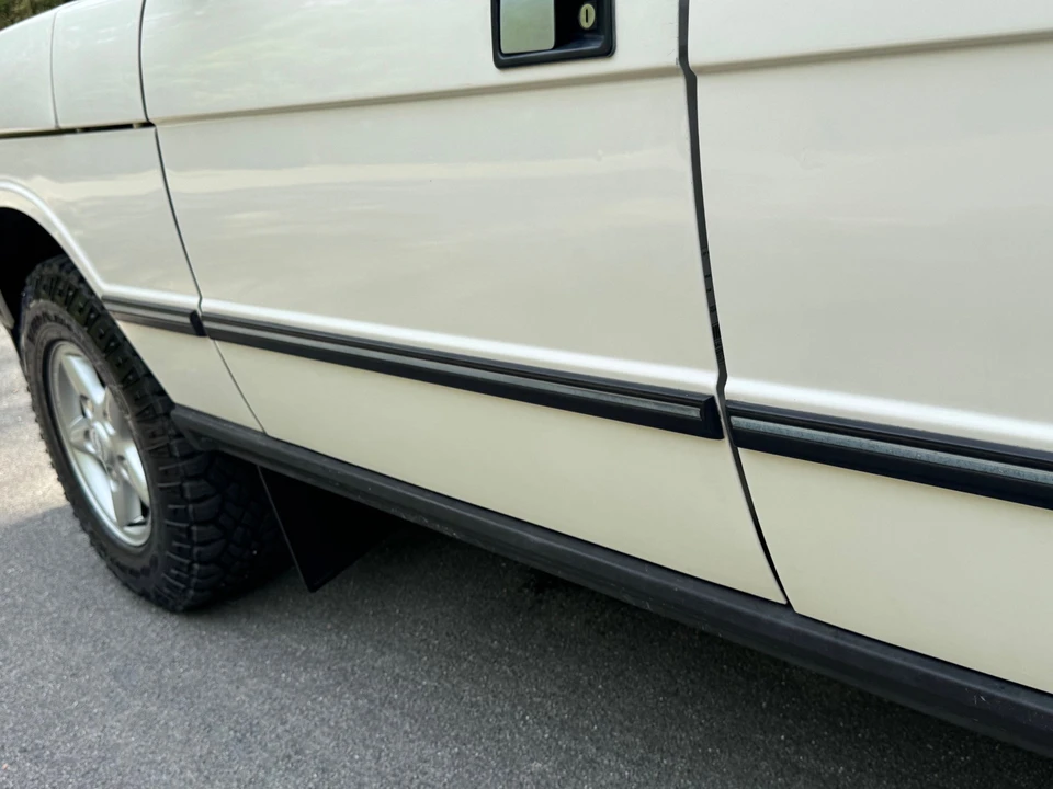 1995 Land Rover Range Rover Classic - Image 14 of 31