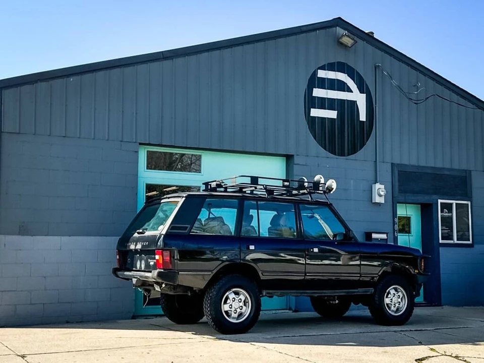 1995 Land Rover Range Rover Classic - Image 9 of 21
