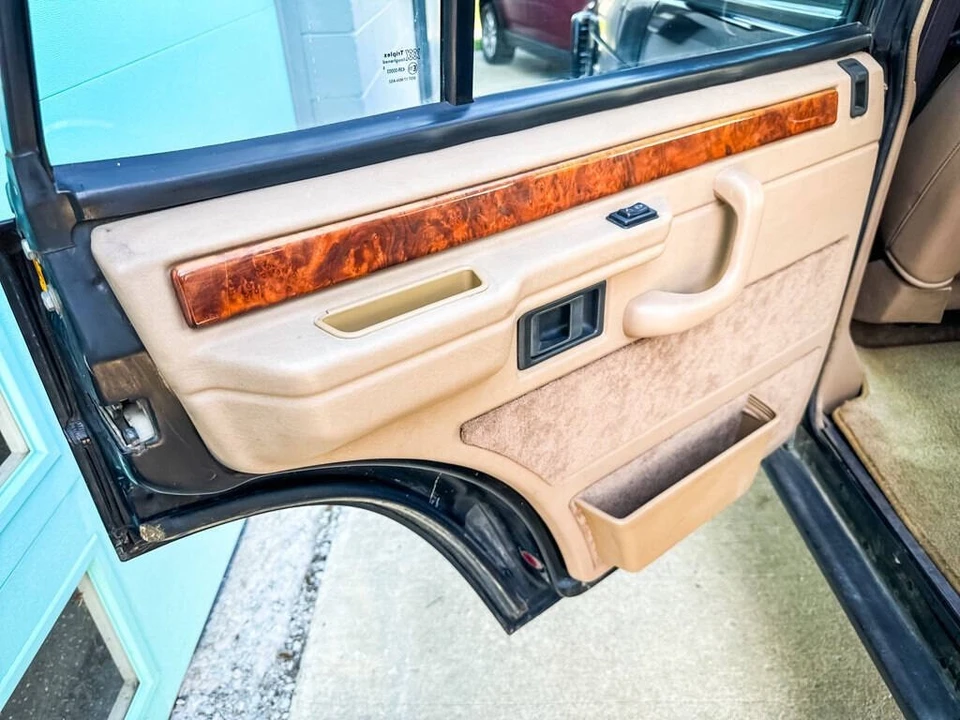 1995 Land Rover Range Rover Classic - Image 21 of 21