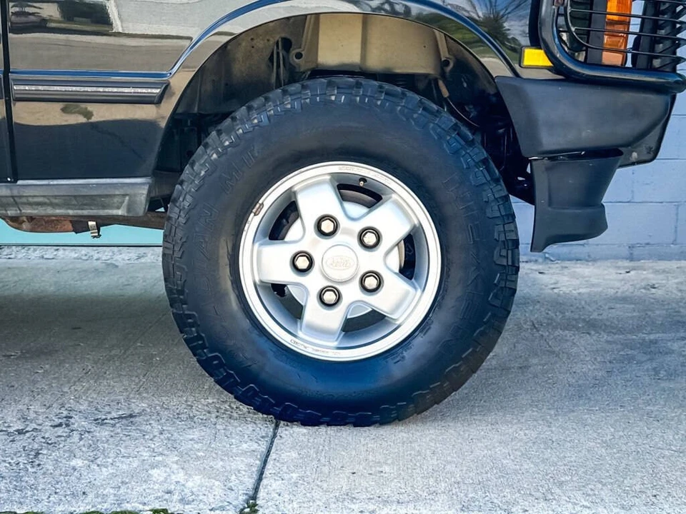 1995 Land Rover Range Rover Classic - Image 13 of 21