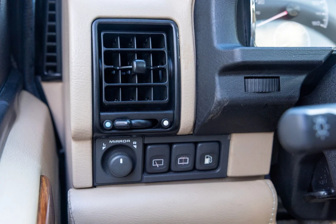 1995 Land Rover Range Rover Classic - Image 24 of 31