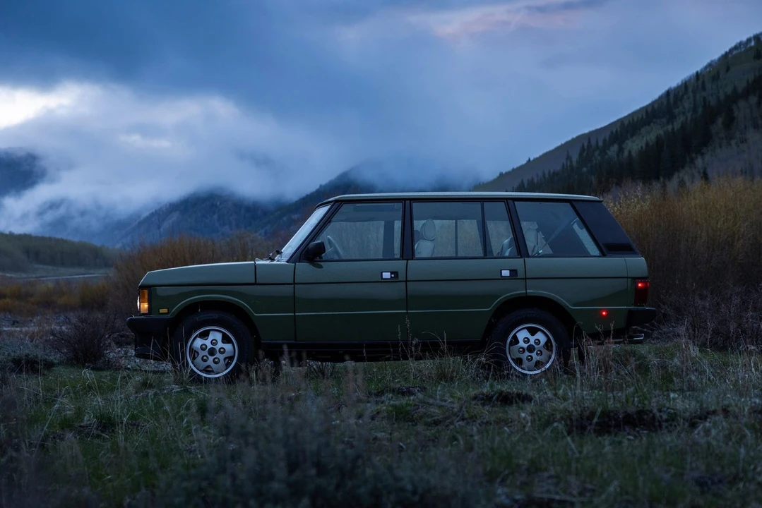 1995 Land Rover Range Rover Classic - Image 2 of 31