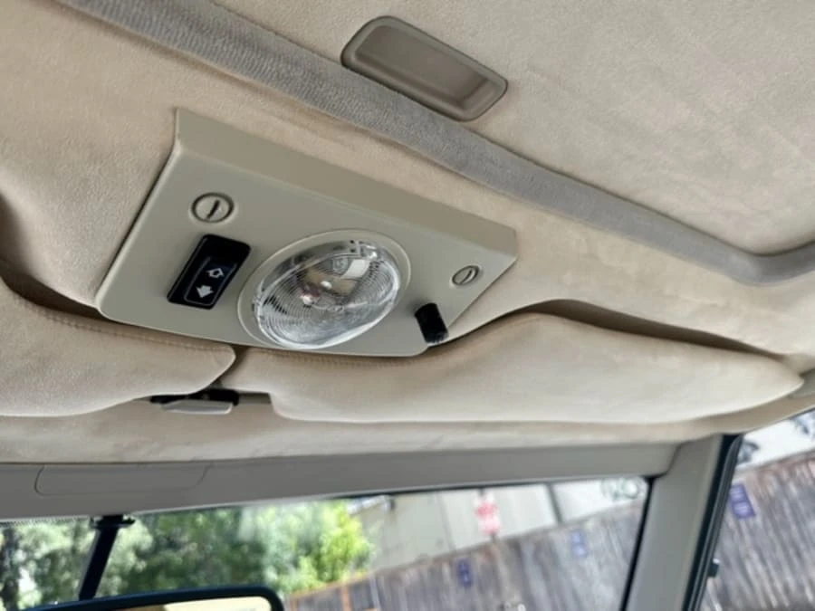 1995 Land Rover Range Rover Classic - Image 14 of 23