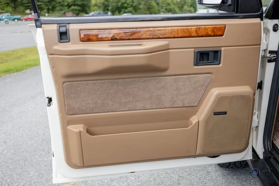 1995 Land Rover Range Rover Classic - Image 10 of 20