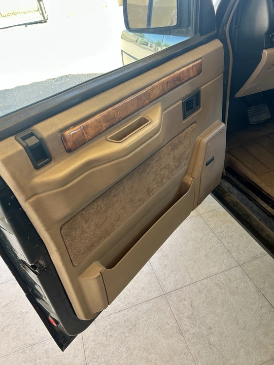 1995 Land Rover Range Rover Classic - Image 8 of 21