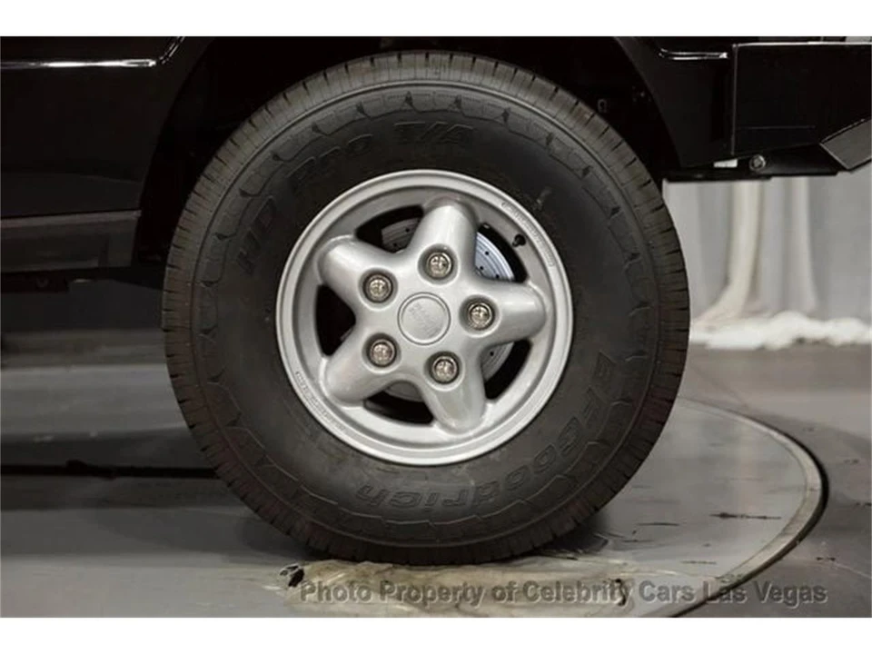 1995 Land Rover Range Rover Classic - Image 12 of 31