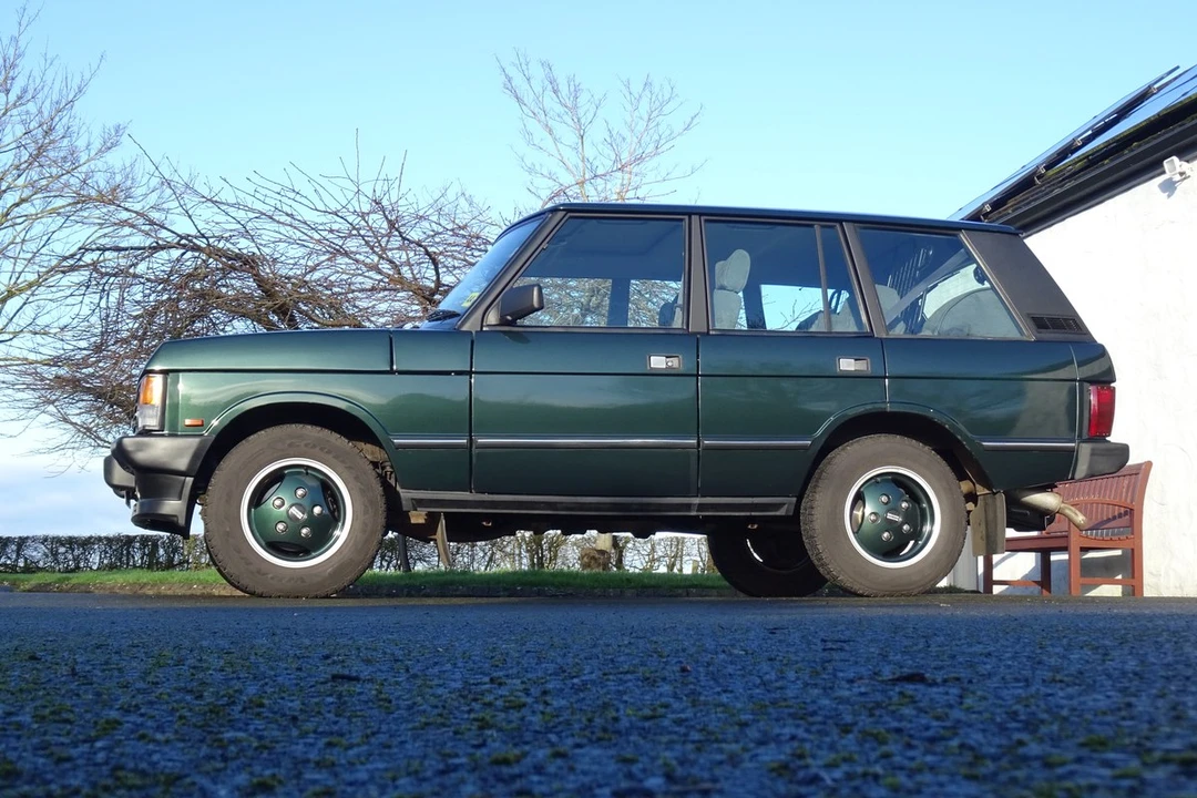 1995 Land Rover Range Rover Classic - Image 14 of 30