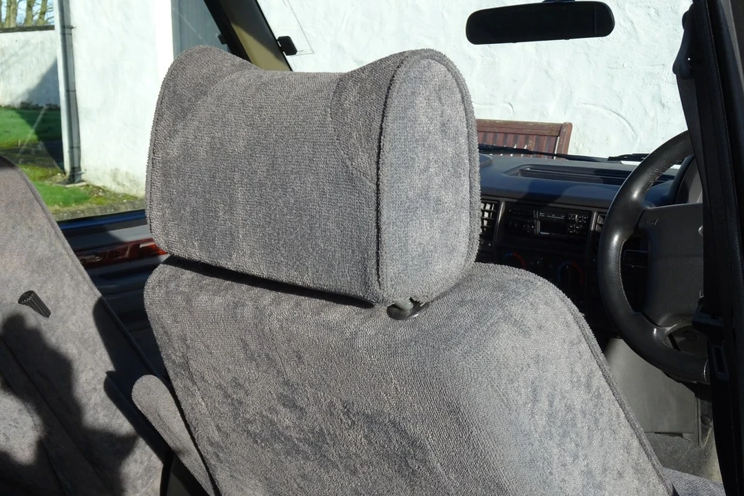 1995 Land Rover Range Rover Classic - Image 7 of 30