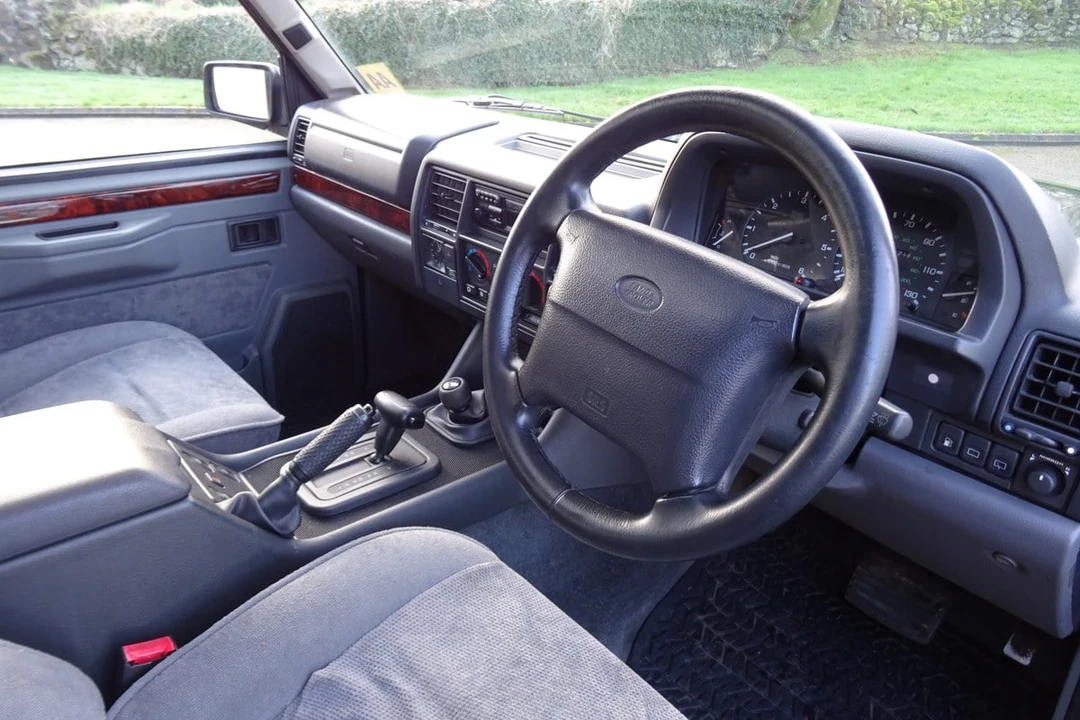 1995 Land Rover Range Rover Classic - Image 5 of 30