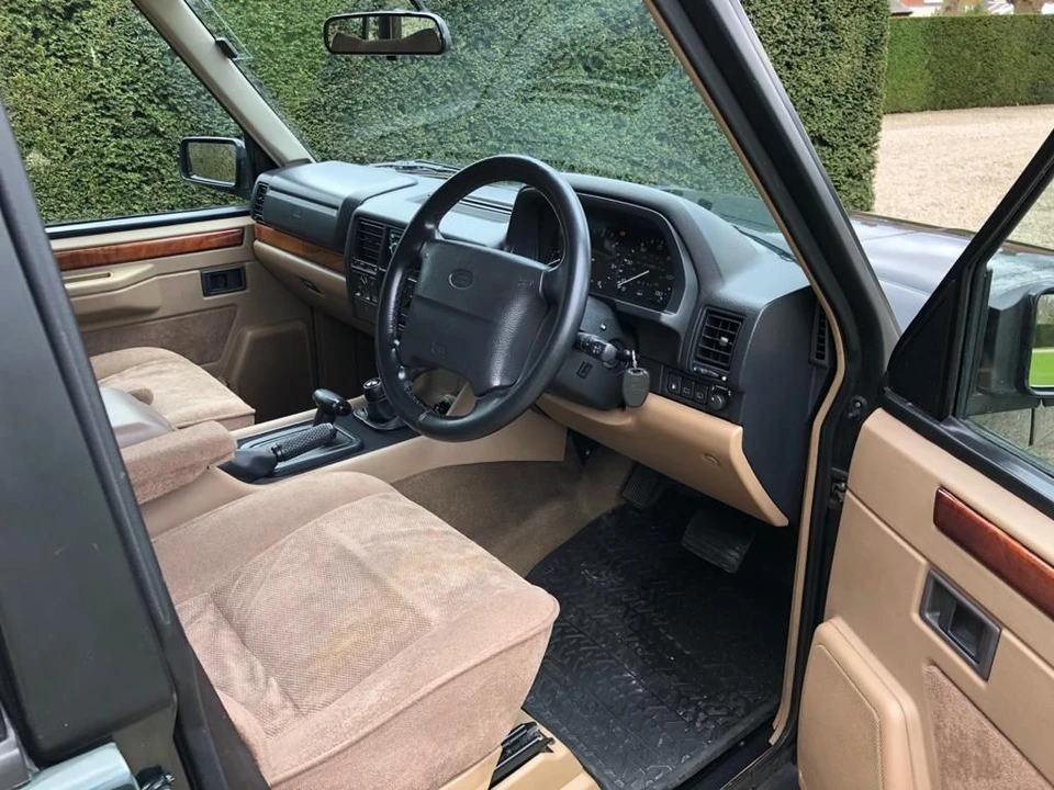 1995 Land Rover Range Rover Classic - Image 10 of 14