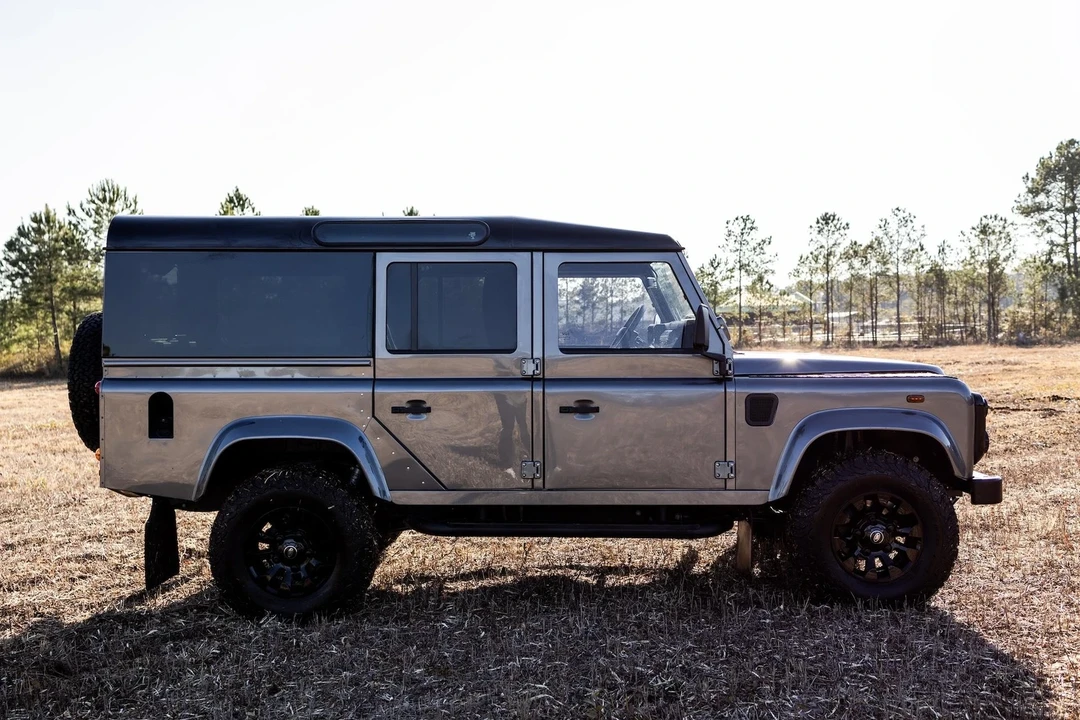 1995 Land Rover Defender 110 - Image 19 of 21