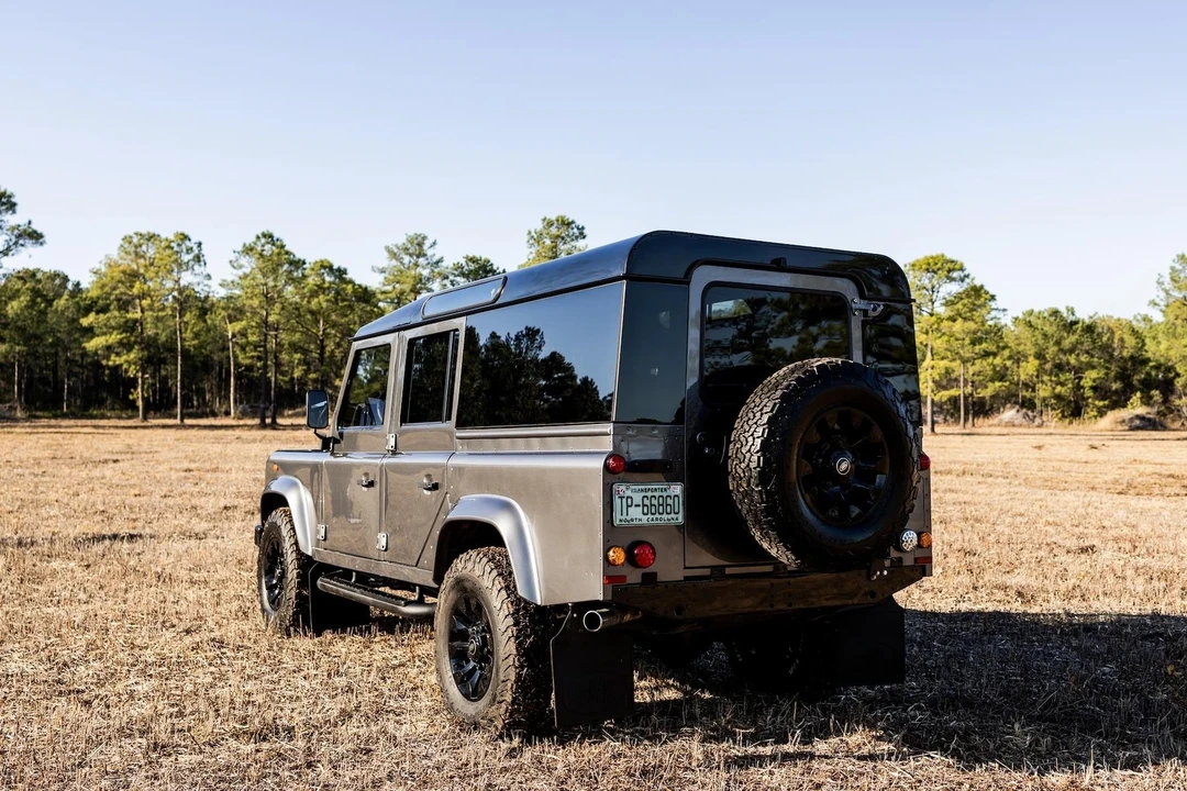 1995 Land Rover Defender 110 - Image 14 of 21