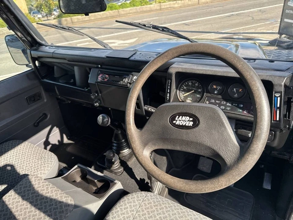 1995 Land Rover Defender - Image 9 of 20