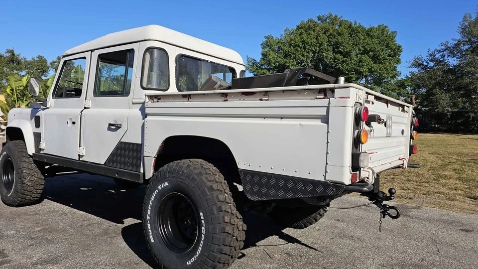 1995 Land Rover Defender 130 - Image 4 of 19
