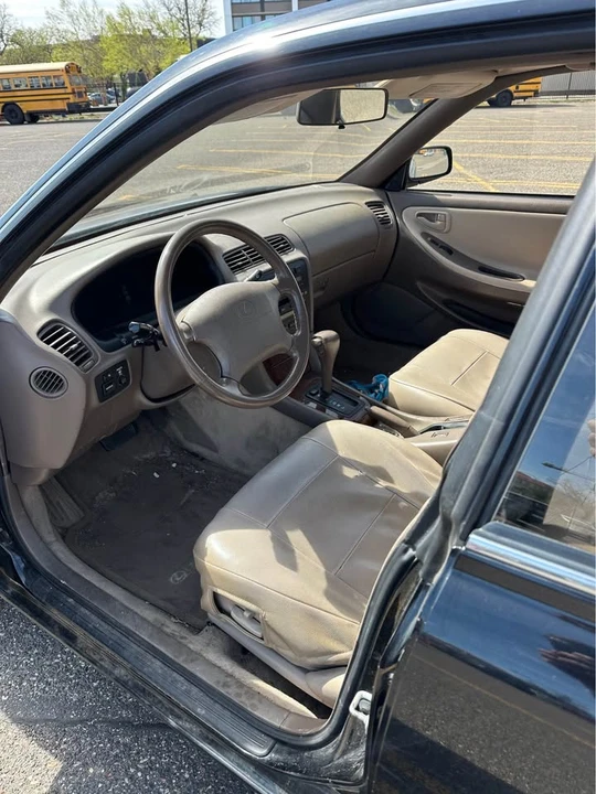 1995 Lexus ES 2nd Gen - Image 6 of 9