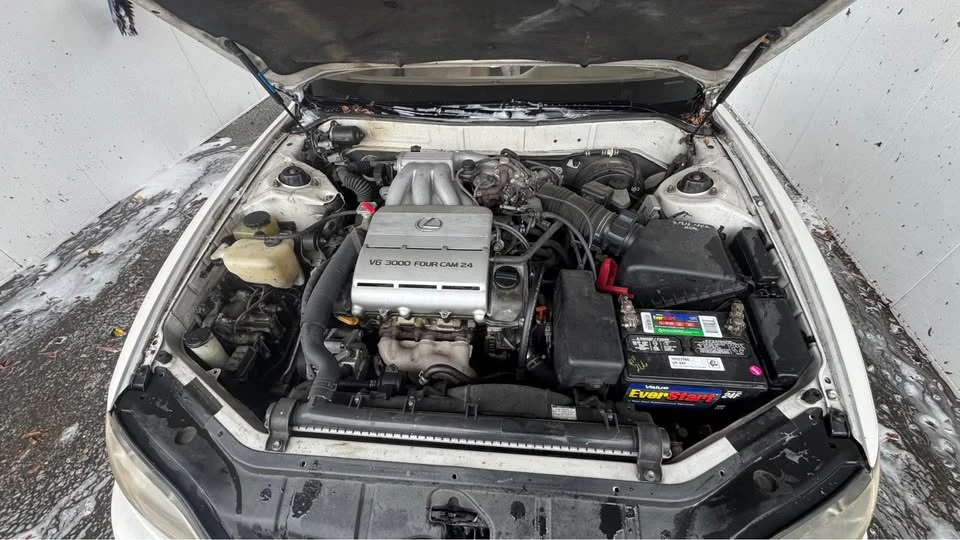 1995 Lexus ES 1st Gen - Image 5 of 13
