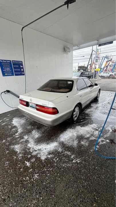 1995 Lexus ES 1st Gen - Image 3 of 13
