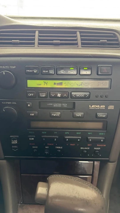 1995 Lexus ES 1st Gen - Image 8 of 13