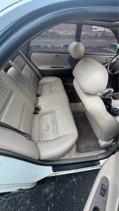 1995 Lexus ES 1st Gen - Image 7 of 13