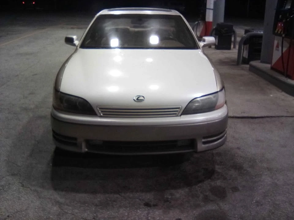 1995 Lexus ES 2nd Gen - Image 14 of 19
