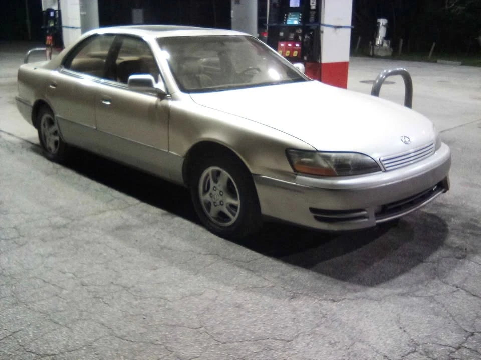 1995 Lexus ES 2nd Gen - Image 15 of 19