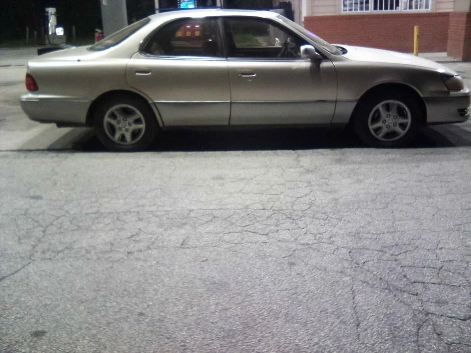 1995 Lexus ES 2nd Gen - Image 10 of 19
