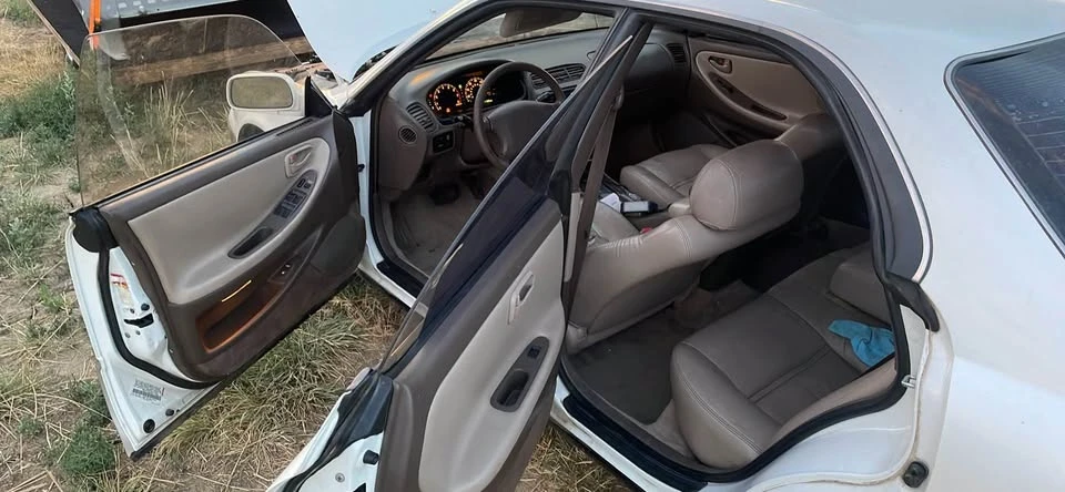 1995 Lexus ES 2nd Gen - Image 7 of 11