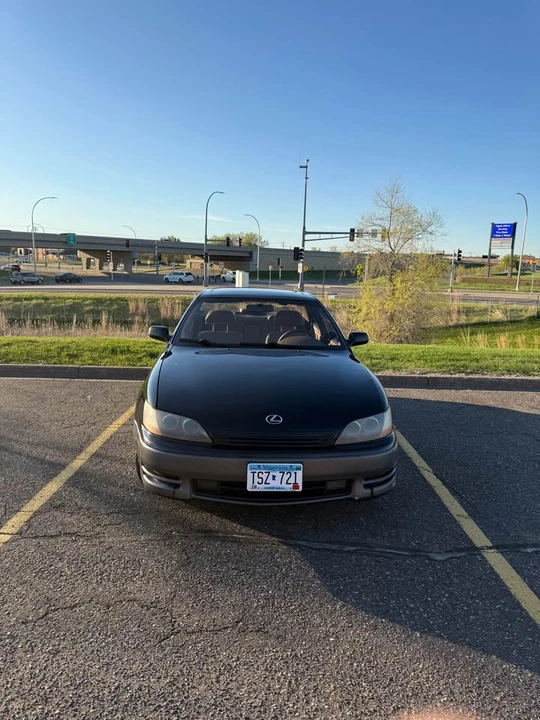1995 Lexus ES 2nd Gen - Image 5 of 6