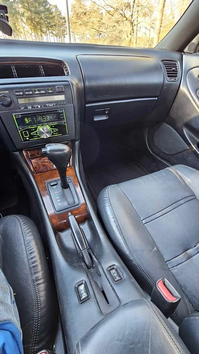 1995 Lexus ES 2nd Gen - Image 5 of 10