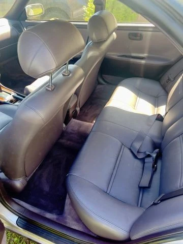 1995 Lexus ES 2nd Gen - Image 16 of 16