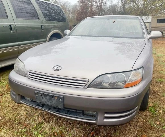 1995 Lexus ES 2nd Gen - Image 9 of 16
