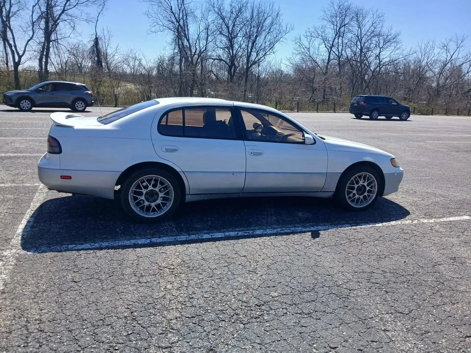 1995 Lexus GS 1st Gen - Image 4 of 6
