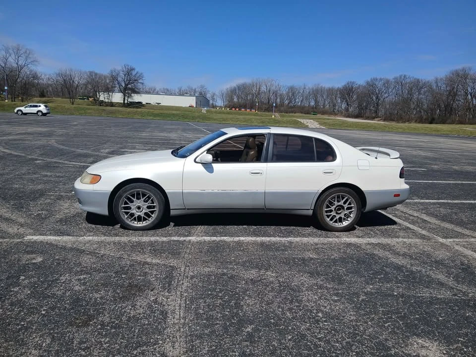 1995 Lexus GS 1st Gen - Image 2 of 6