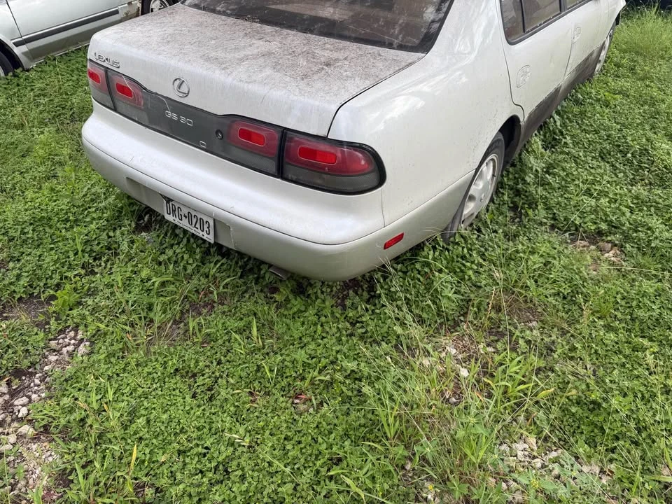1995 Lexus GS 1st Gen - Image 5 of 7
