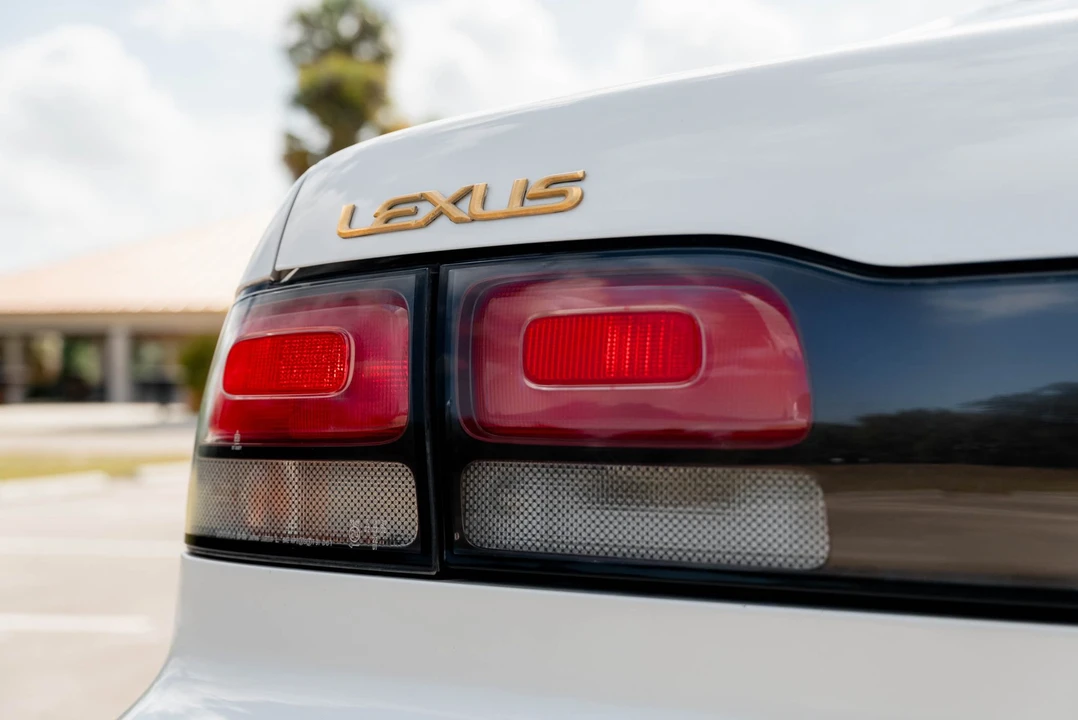 1995 Lexus GS 1st Gen - Image 23 of 31