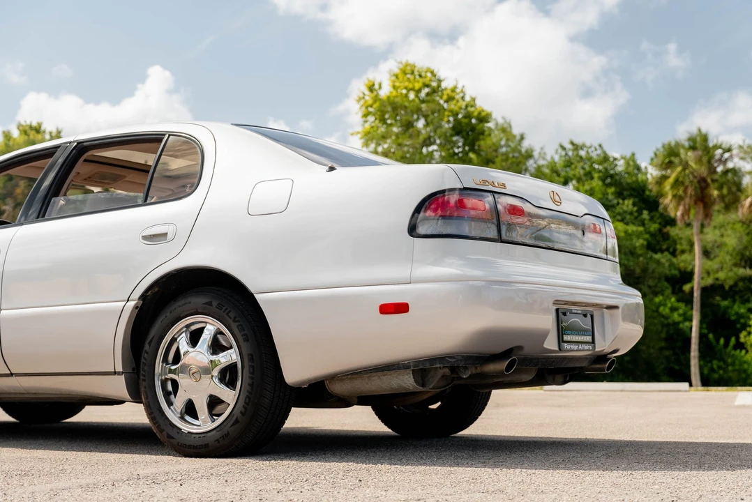 1995 Lexus GS 1st Gen - Image 25 of 31